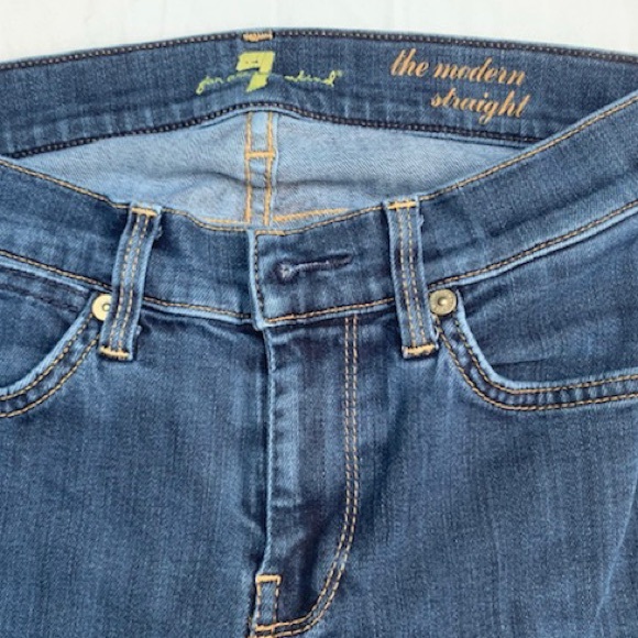 7 For All Mankind “Modern Straight” Jeans (25) - Picture 4 of 6